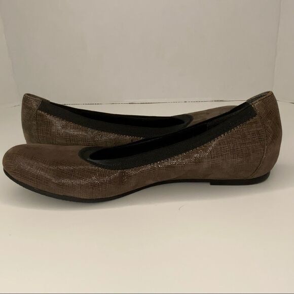 MUNRO American flats ballet shoes. - Picture 6 of 11